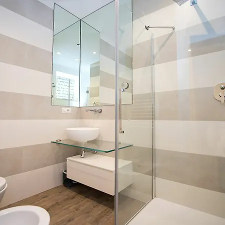 Vatican Modern Apartments Kalasa Apartamento *