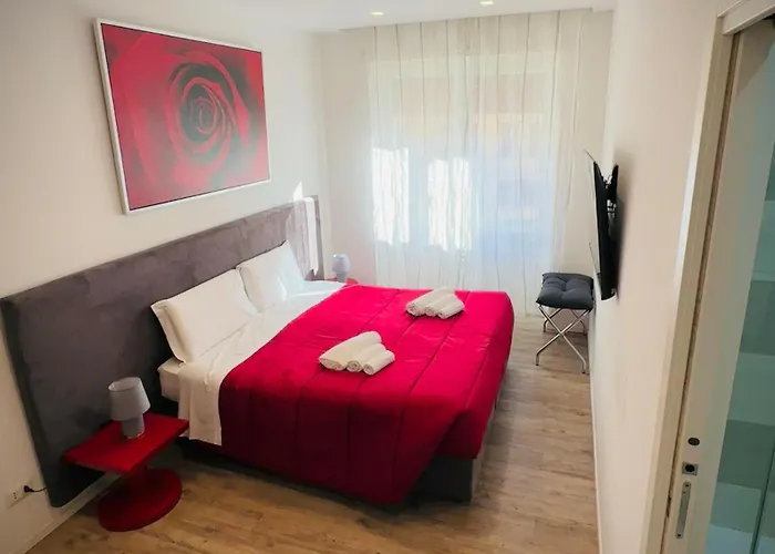 Vatican Modern Kalasa *